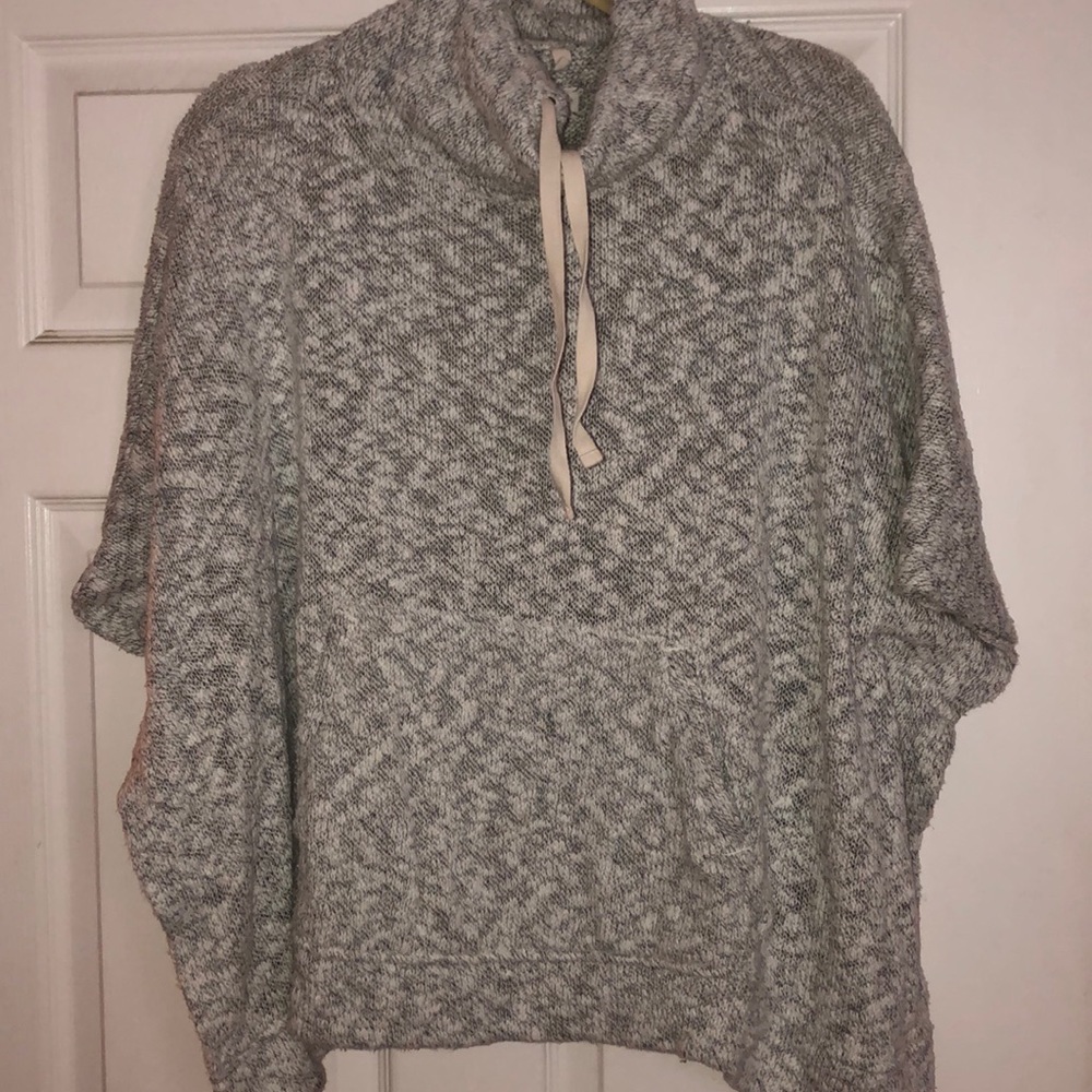 Poncho sweater